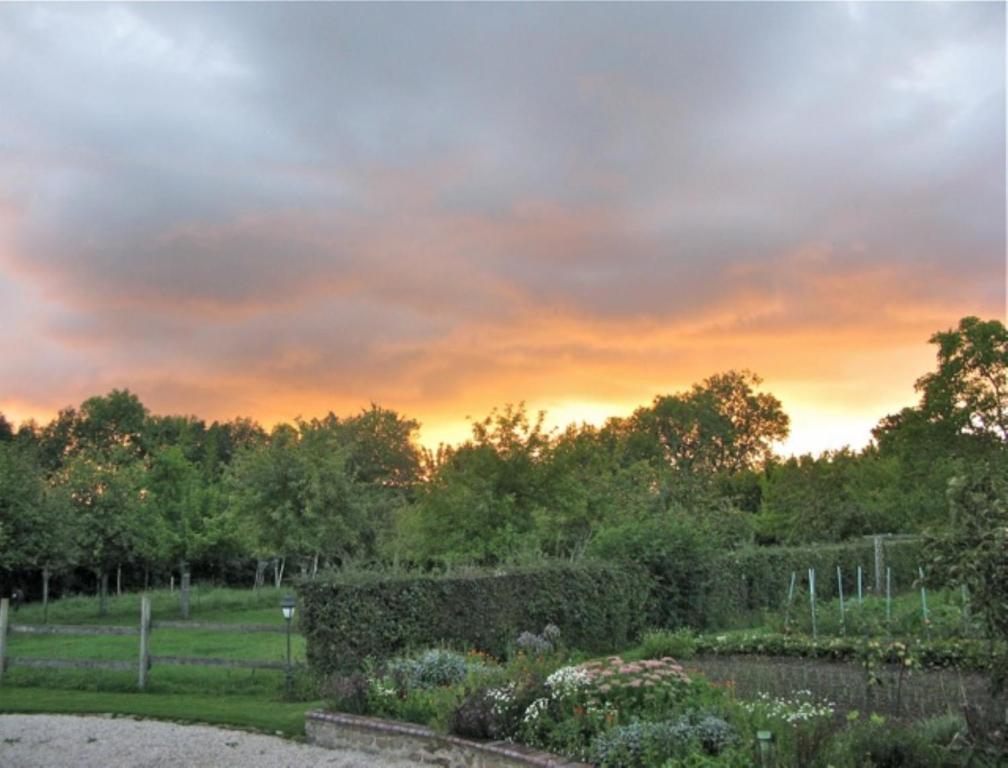 La Nouvelle France Bed and Breakfast Longvillers Exteriör bild