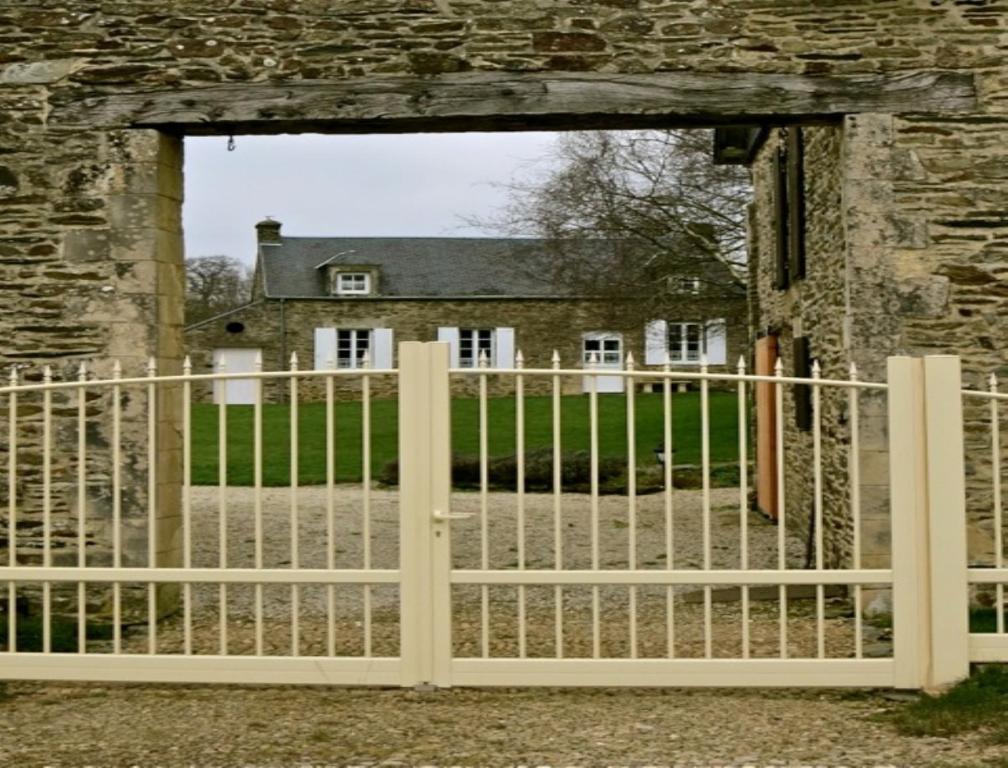 La Nouvelle France Bed and Breakfast Longvillers Exteriör bild